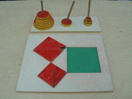 Hanoi Tower and Pythagorian Thm